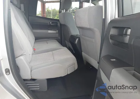 2013 Toyota Tundra 4Wd Truck Grade 4.6L V8 (A6) z USA, uszkodzony, nr VIN 5TFUM5F11DX043360